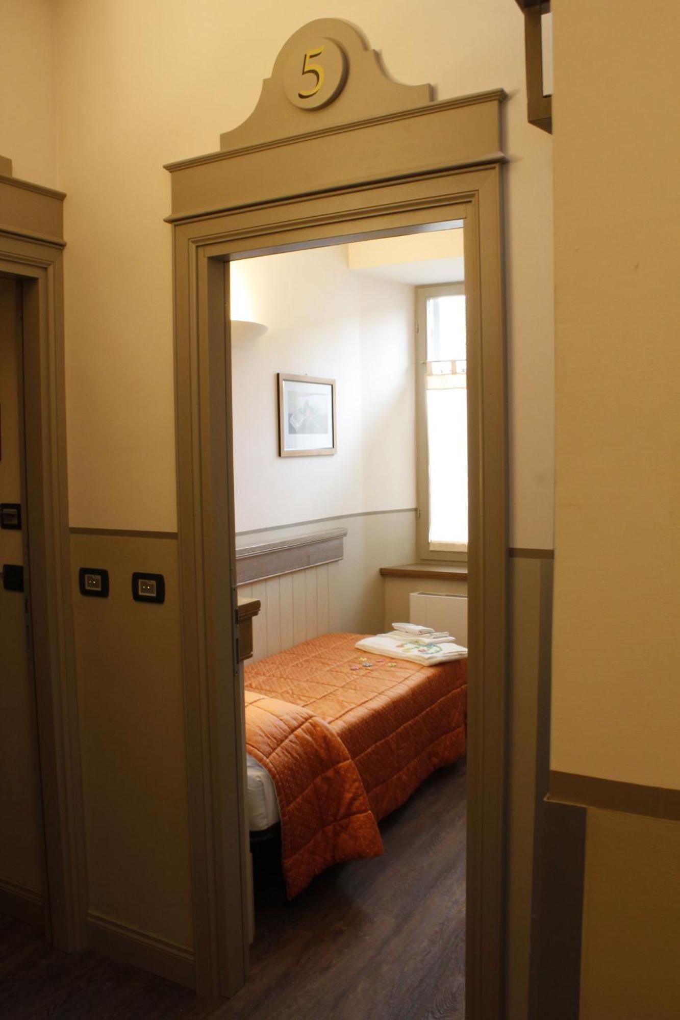 Albergo Benito Norcia Rum bild